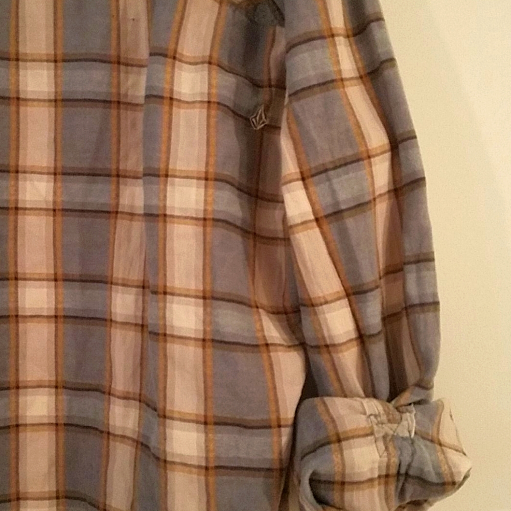 Volcom Flannel - Picture 2 of 2